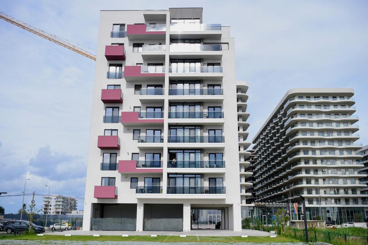 Myosotis Mamaia Studio By The Lake Apartment Luaran gambar